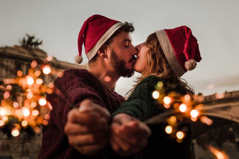 Rome: Private Christmas Photoshoot with Premium Option