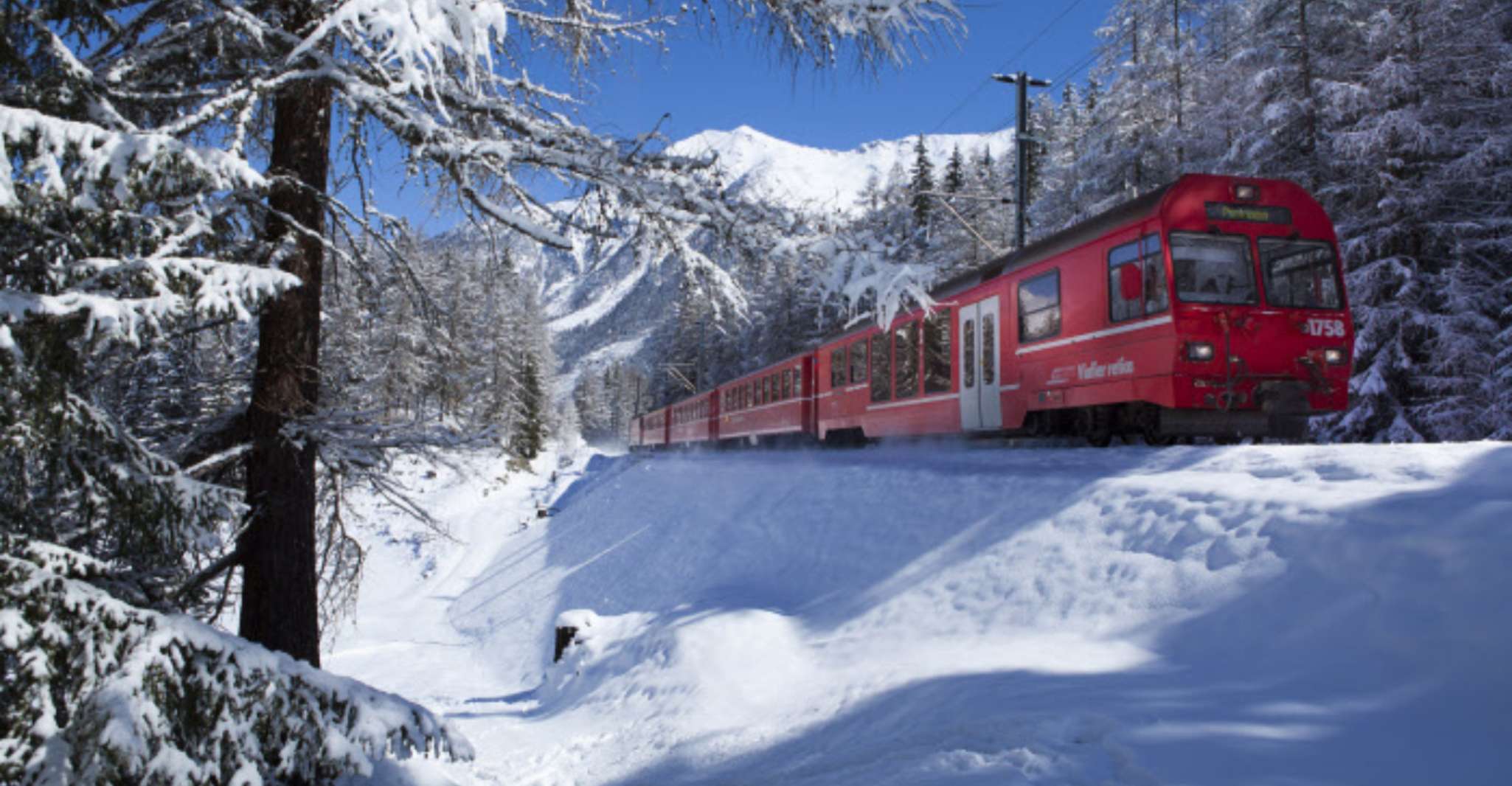 Von Mailand, St. Moritz und Bernina Express Panoramic Tour - Hizvo