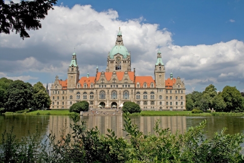 Hannover: New Town Hall Guided Walking Tour