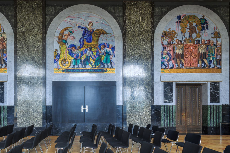 Hannover: New Town Hall exclusive Guided Walking Tour