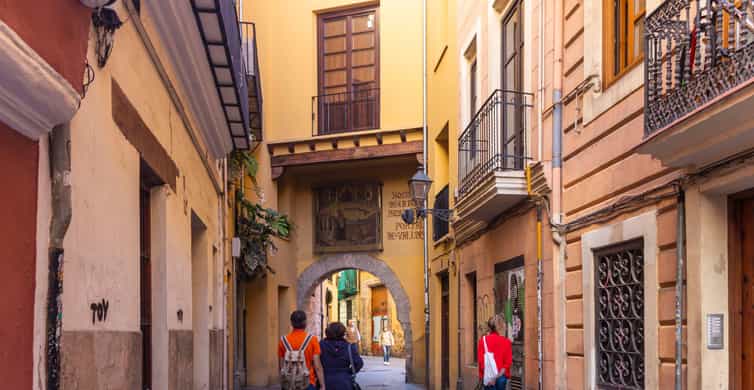 Small-Group Medieval Valencia Walking Tour - Licensed Guide