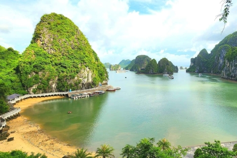 Erstaunlicher 1-Tages-Ausflug in der Ha Long Bucht auf NOVA CruiseVon Hanoi aus: Tagesausflug und Kreuzfahrt zur Ha Long Bay mit Mittagessen