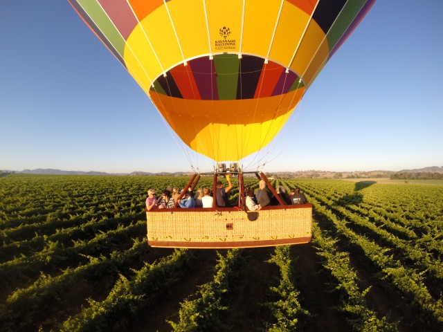 Visit Mudgee Sunrise Hot Air Balloon Flight with Breakfast in Dubai
