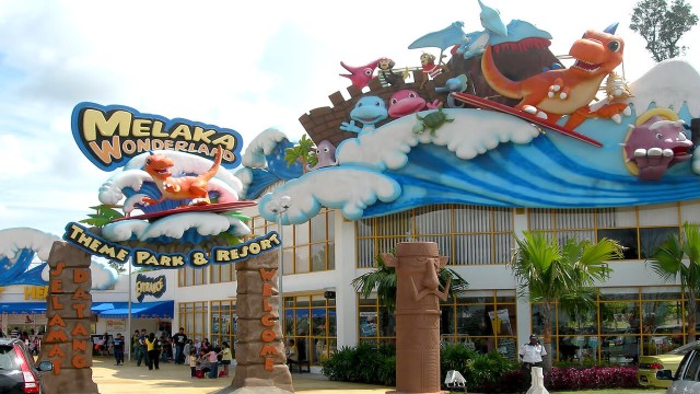 Visit Melaka Wonderland Admission Ticket in Tampin