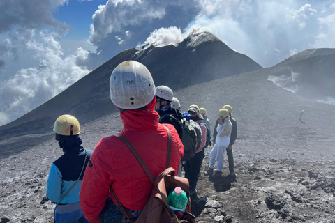 Etna: toptrekkingtochtTrektocht naar de top van de Etna