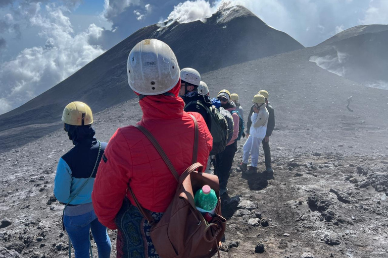 Etna: toptrekkingtochtTrektocht naar de top van de Etna