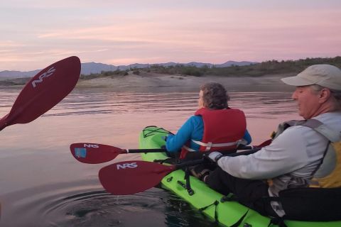 Phoenix: Lake Pleasant Sunrise or Sunset Kayak Tour