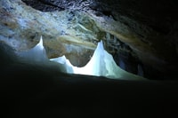 Werfen Ice Caves & Hohenwerfen Castle Private Tour - Housity