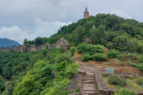 Desde Sofía: Excursión a Veliko Tarnovo y Arbanasi con traslado