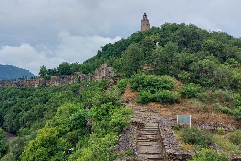 Van Sofia: Veliko Tarnovo en Arbanasi Tour met transfer