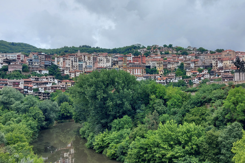 Desde Sofía: Excursión a Veliko Tarnovo y Arbanasi con traslado