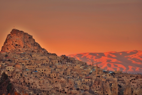 Van Istanbul: tweedaagse trip naar Cappadocië met ballon+grothotelPrivétour in andere talen