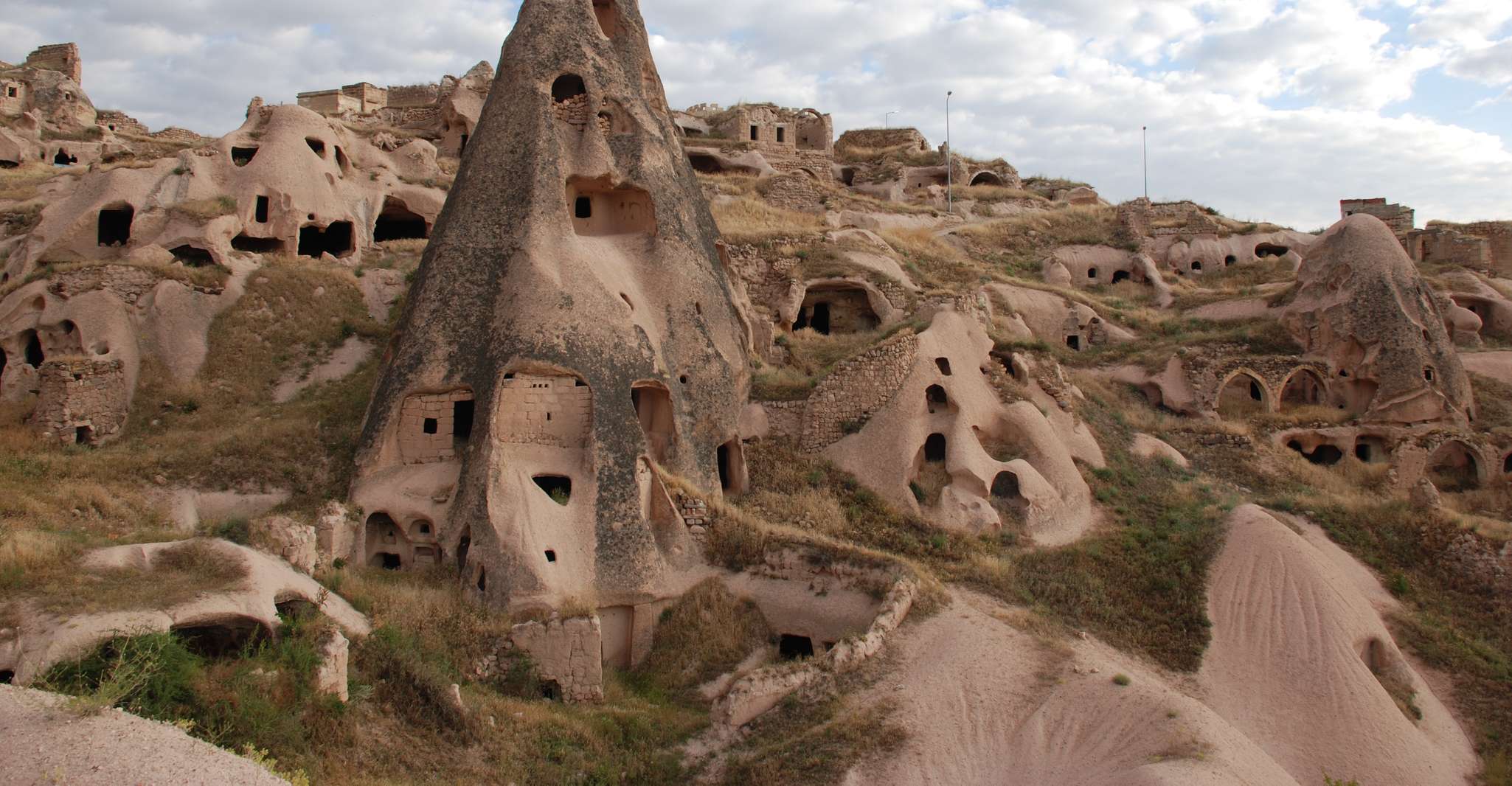 From Istanbul, 2-Day Trip to Cappadocia w/Balloon+Cave Hotel - Housity