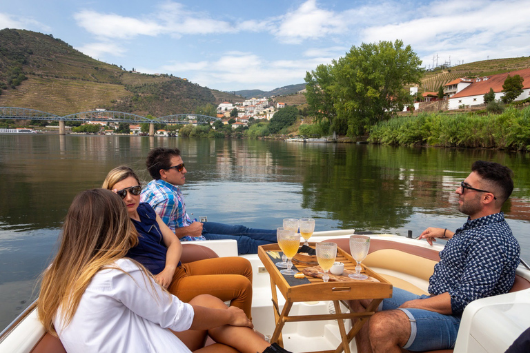 From Porto: Small-Group Douro Valley Wine Tour Lunch & Boat