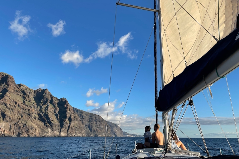 Los Gigantes: Sailing Excursion with Swimming, Drink & Tapas 3 Hour shared tour