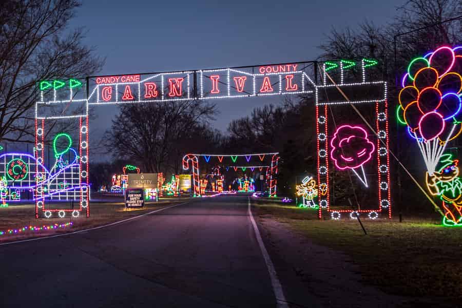Lichter der Freude Weihnachts-Drive-Thru. Foto: GetYourGuide
