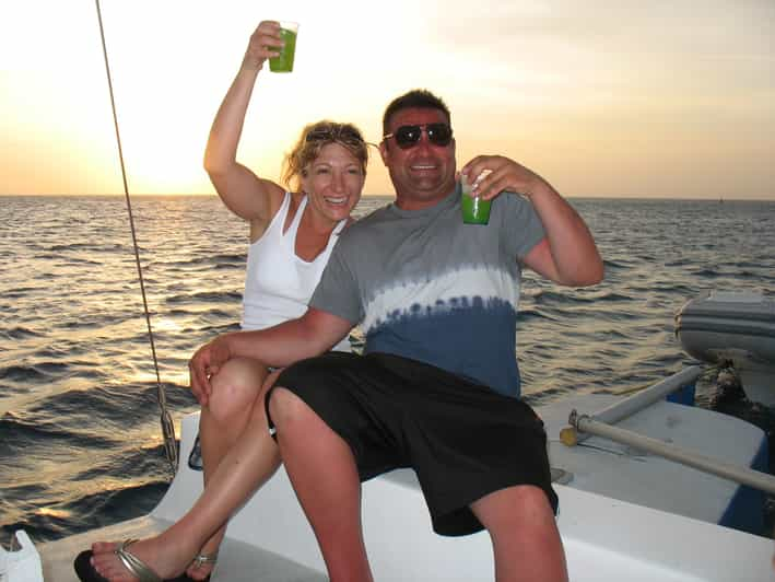 dolphin sunset cruise aruba