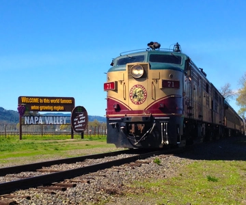 Napa Valley Wine Train: Gourmet Express Lunch or Dinner