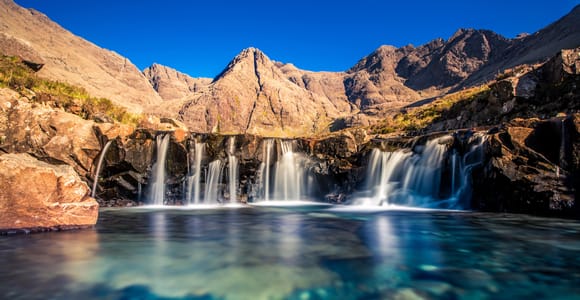 Inverness: 2-day Isle of Skye, Fairy Pools & Castles Tour