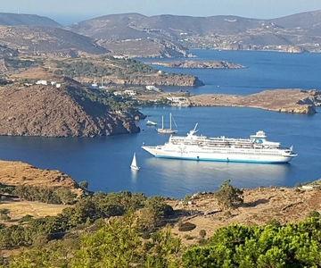 Visita guiada a Patmos para explorar los lugares más religiosos