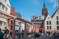Frankfurt, nuevo casco antiguo y destacados caminata guiada en alemán - Housity