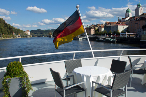 Passau: Schwimmende Stadtrundfahrt auf der Donau und dem Inn