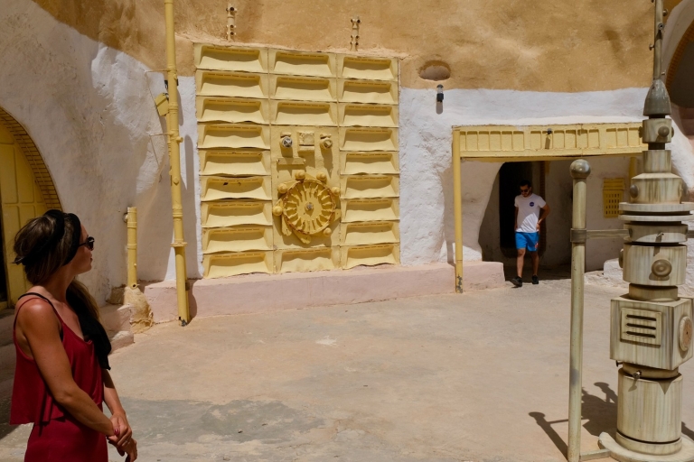 Z Djerba Midun: 2-dniowa wycieczka po pustyni i starożytnej chacieTunezja: 2-dniowa, 1-nocna wycieczka po pustyni z Ancient Cottage