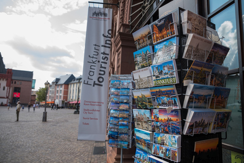 Begeleide wandeling tussen palmbomen en skylineMini-expeditie door de stadsjungle van Frankfurt