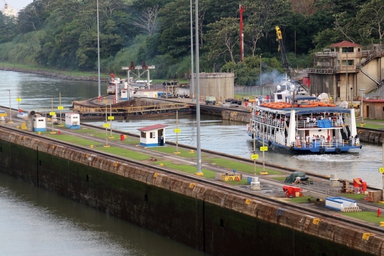 Gedeeltelijke doorvoertour Panamakanaal