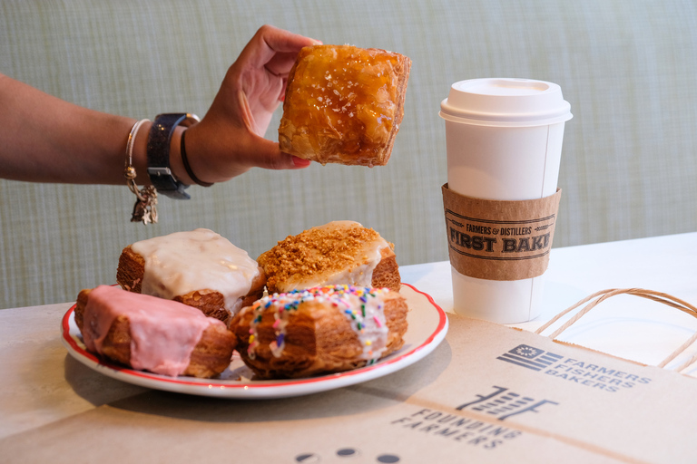 Washington, D.C.: Guided Delicious Donut Tour with Tastings