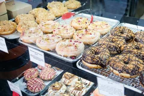 Toronto: Visita guiada a pie con degustación de donuts y caféVisita en inglés