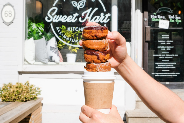 Toronto: en guidad Guidad tur på Donut Walking Tour med provsmakning och kaffeRundtur på engelska