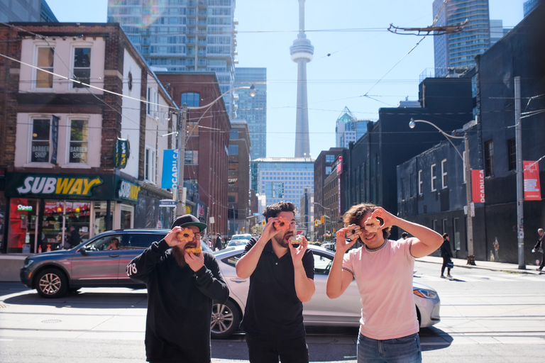 Toronto: Guided Donut Walking Tour with Tastings and CoffeeTour in English