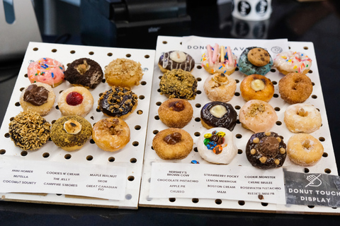 Toronto: en guidad Guidad tur på Donut Walking Tour med provsmakning och kaffeRundtur på engelska