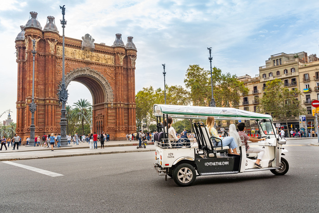 Barcelone : Visite privée de la ville en Eco Tuk Tuk