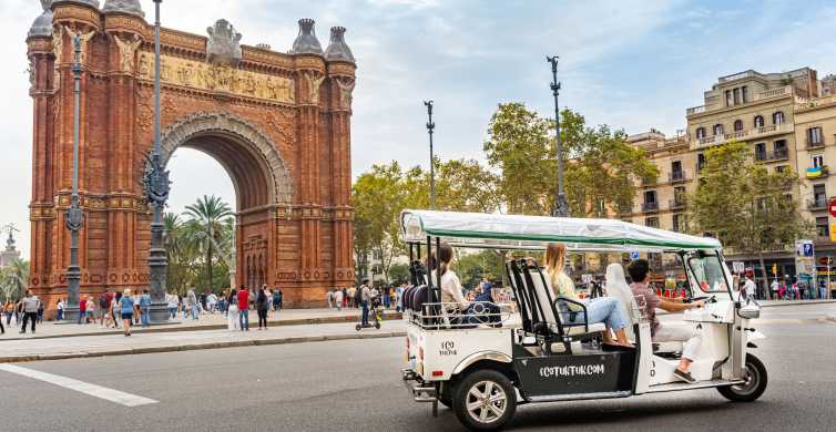 Барселона: Частна обиколка на града с екотук тук