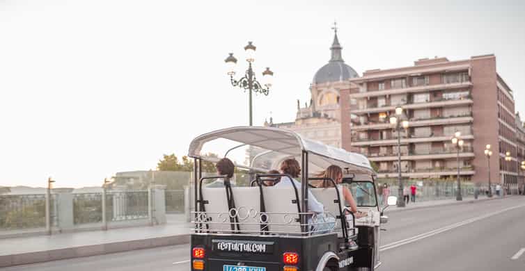 Madrid: Private City Tour by Eco Tuk Tuk photo 13