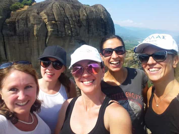 Athen Tagesausflug nach Meteora mit dem Zug auf Englisch oder Spanisch mit Mittagessen