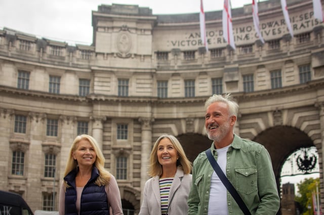 Westminster zur Tower Bridge Maßgeschneiderte Tour mit einem Einheimischen