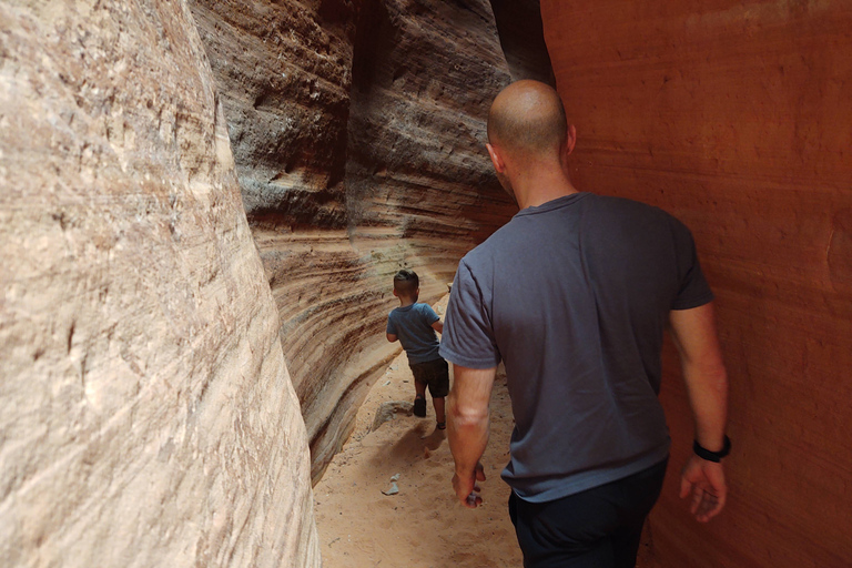 Kanab: Peek-a-Boo Slot Canyon ATV Self-Driven Guided Tour 4-Person UTV