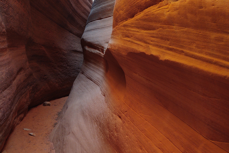 Kanab: Peek-a-Boo Slot Canyon ATV Self-Driven Guided Tour 4-Person UTV