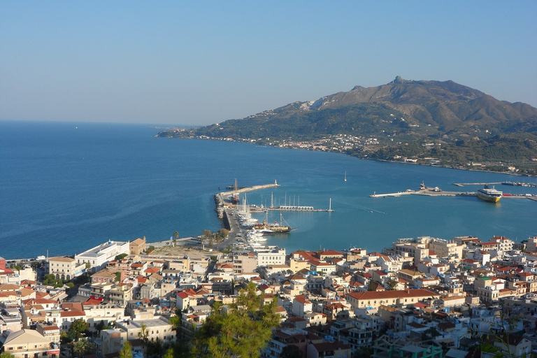 Au départ d'Athènes : circuit de 6 jours dans le Péloponnèse, en train à crémaillère et à Zakynthos.Hôtel 4 étoiles ou boutique