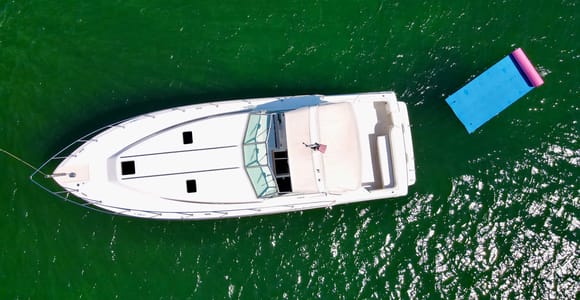 Miami: Private Yachttour mit Champagner und Schnorcheln