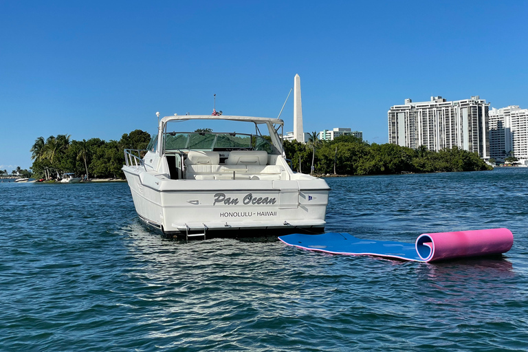 Miami: Private Yachttour mit Champagner & Annehmlichkeiten2-stündige private Yachttour