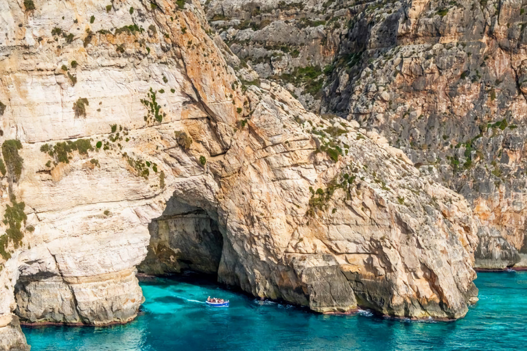 De La Valette: Hagar Qim & Wied Iz-Zurrieq Blue Grotto Trip