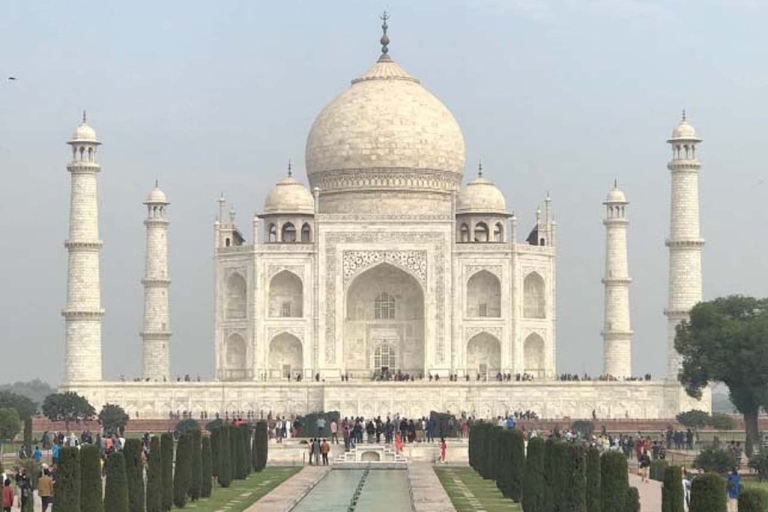 Au départ de Delhi : visite du Taj Mahal et du fort d'Agra en Gatimaan Express.Gaatimaan Train Guide touristique seul sans voiture, billet de train.
