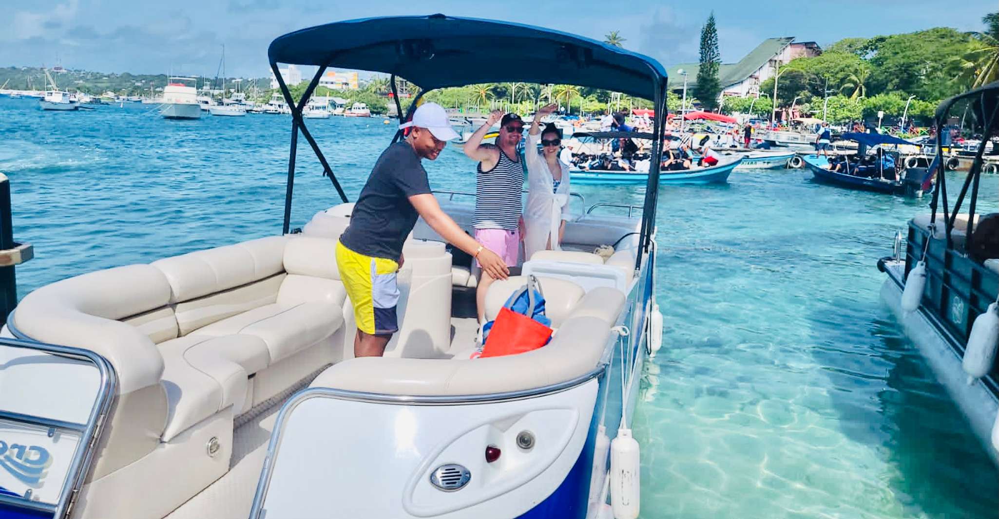 San Andres, Viagem de barco privada com aquário e paradas de praia - Hizvo