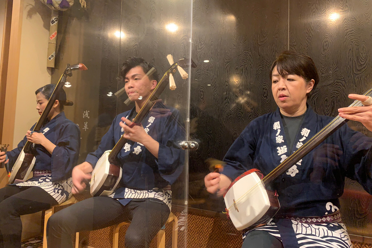 Asakusa: Geschichtstour und Live-Performance mit Mittagessen