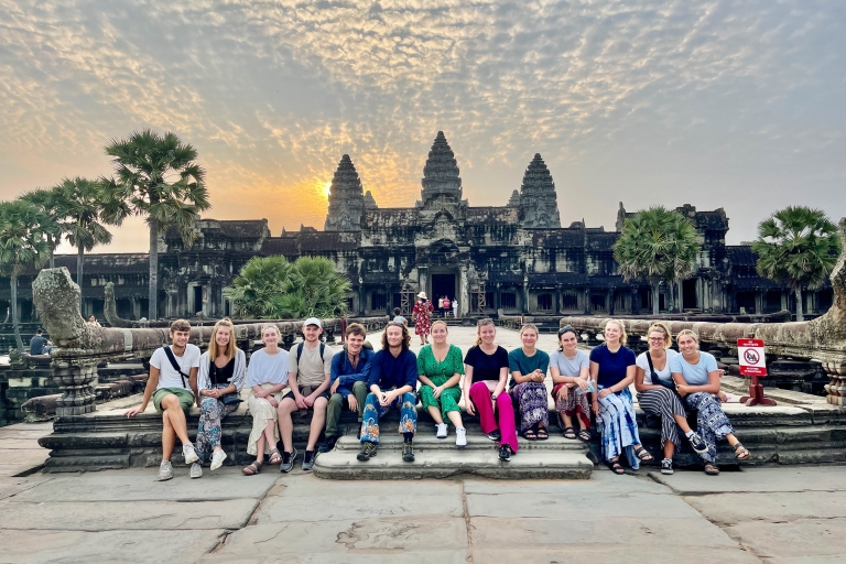 Van Siem Reap: Angkor Wat Sunrise en tempels E-Bike Tour