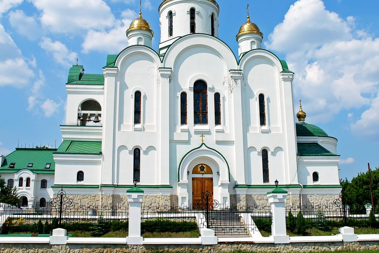 Tyraspol: Wycieczka piesza City Highlights z lokalnym przewodnikiemTyraspol: piesza wycieczka po najważniejszych atrakcjach miasta z lokalnym przewodnikiem